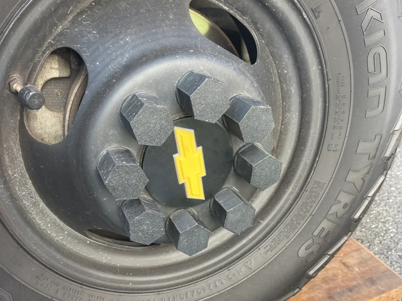 Chevy 4500 wheel nut cap