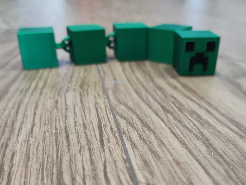 Articulated Minecraft Creeper Snake