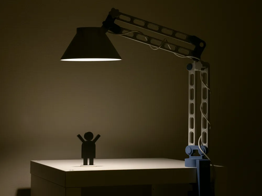 Maker's LED Lamp - Free 3D Print Model - MakerWorld