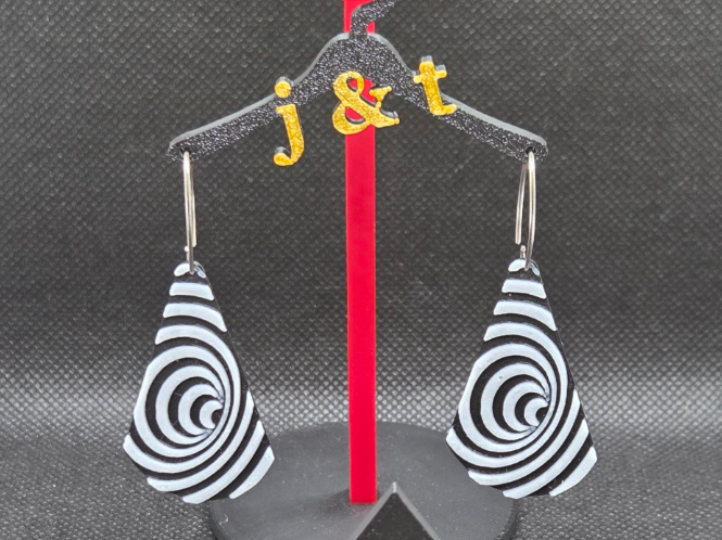 Hueforge illusion teardrop earring