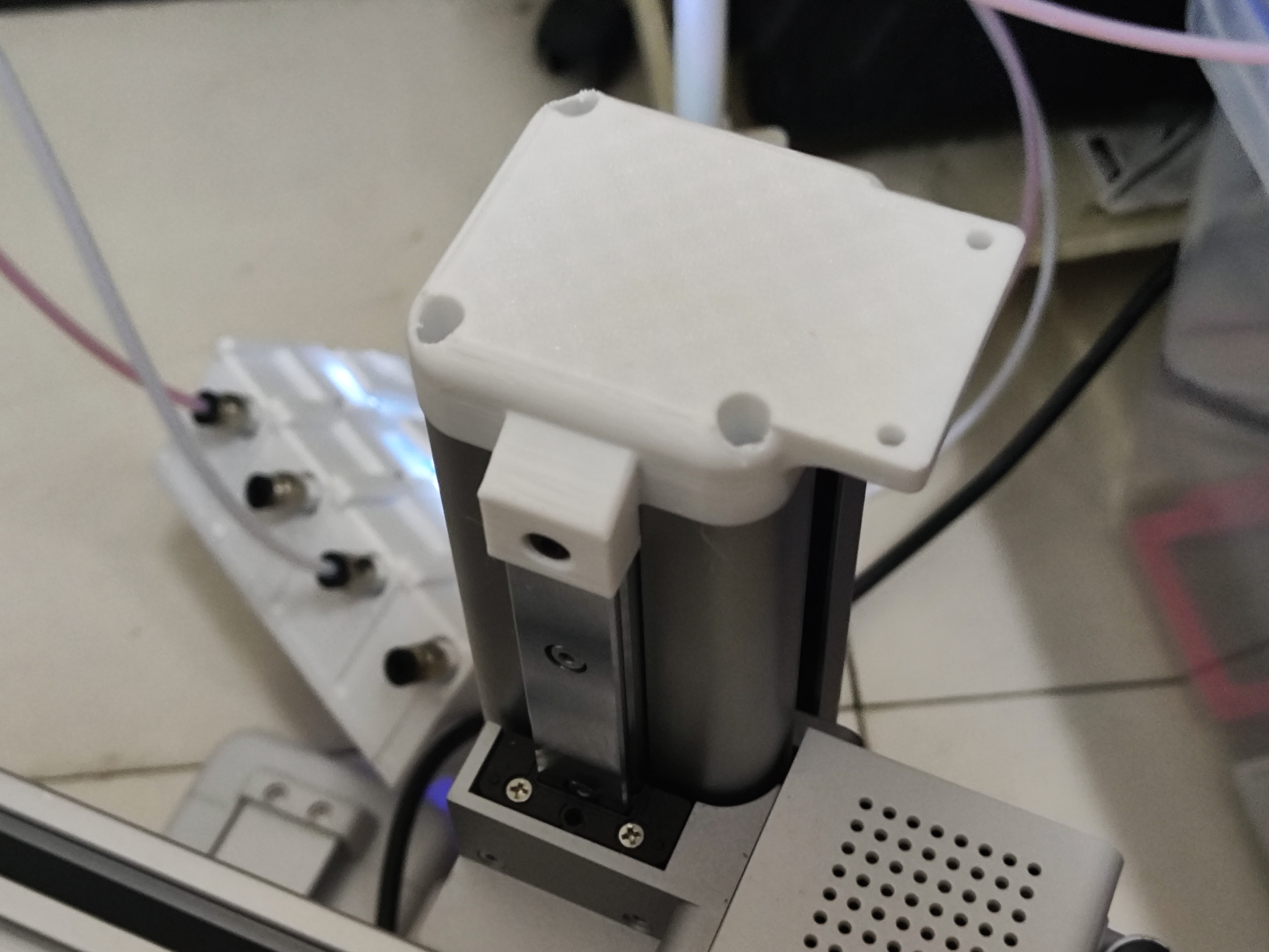 Miniatura 1 do modelo 3D BMCU支架（适配侧向）a1mini