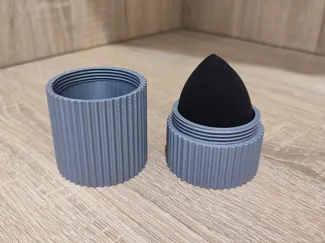 Makeup sponge travel case and stand