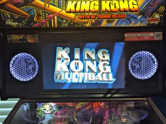 King Kong Stern Expression Speaker Light rings