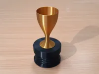 Coupe trophée minimaliste (mode vase) — photo 1
