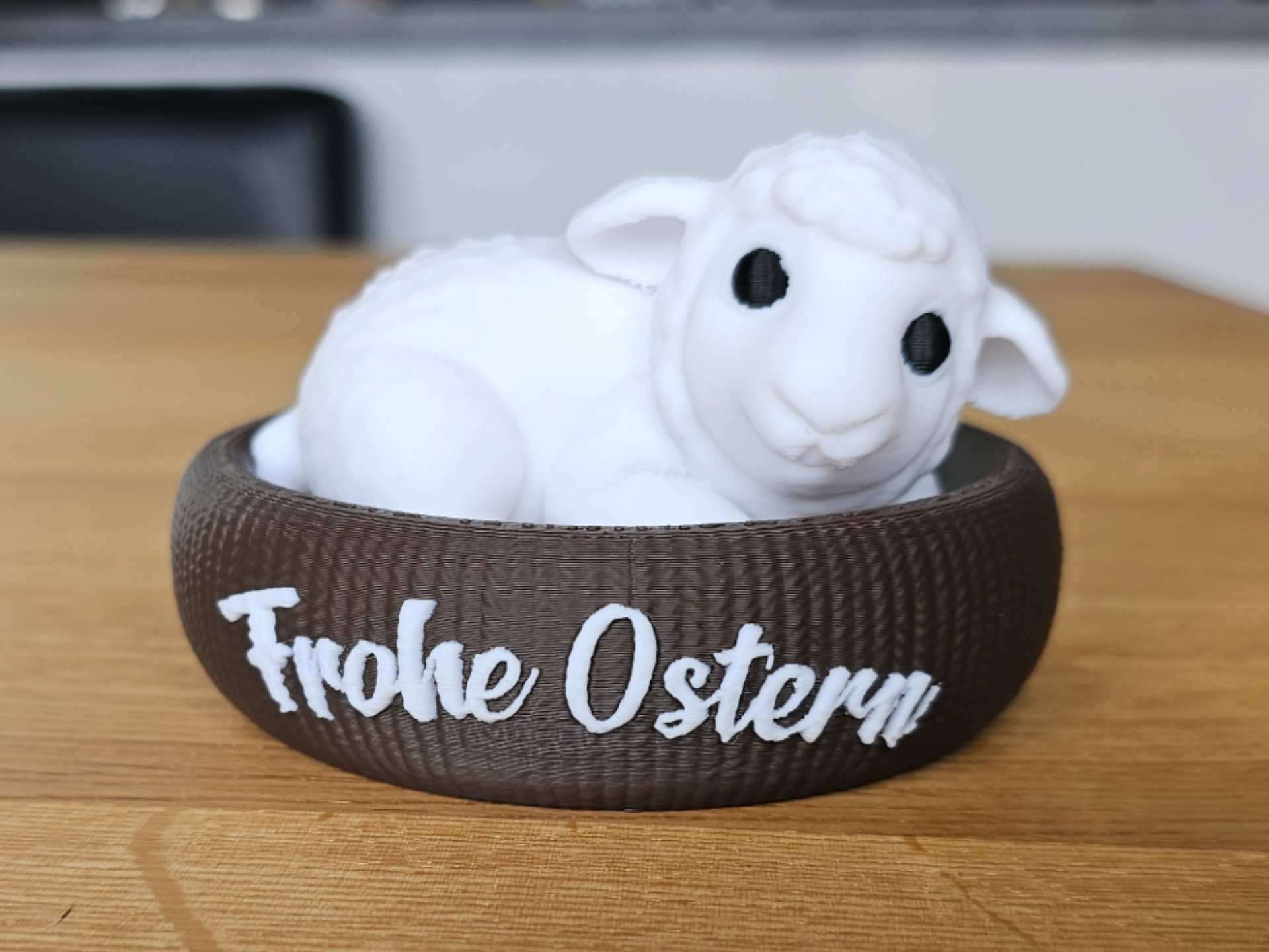Frohe Ostern: Niedliches Osterlamm (Customizable)