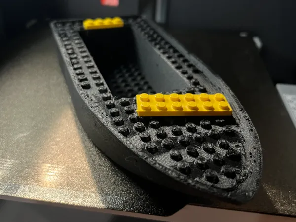 https://makerworld.bblmw.com/makerworld/model/USdb65a0763f3d53/design/2025-10-14_f0bfec10445f7.jpg