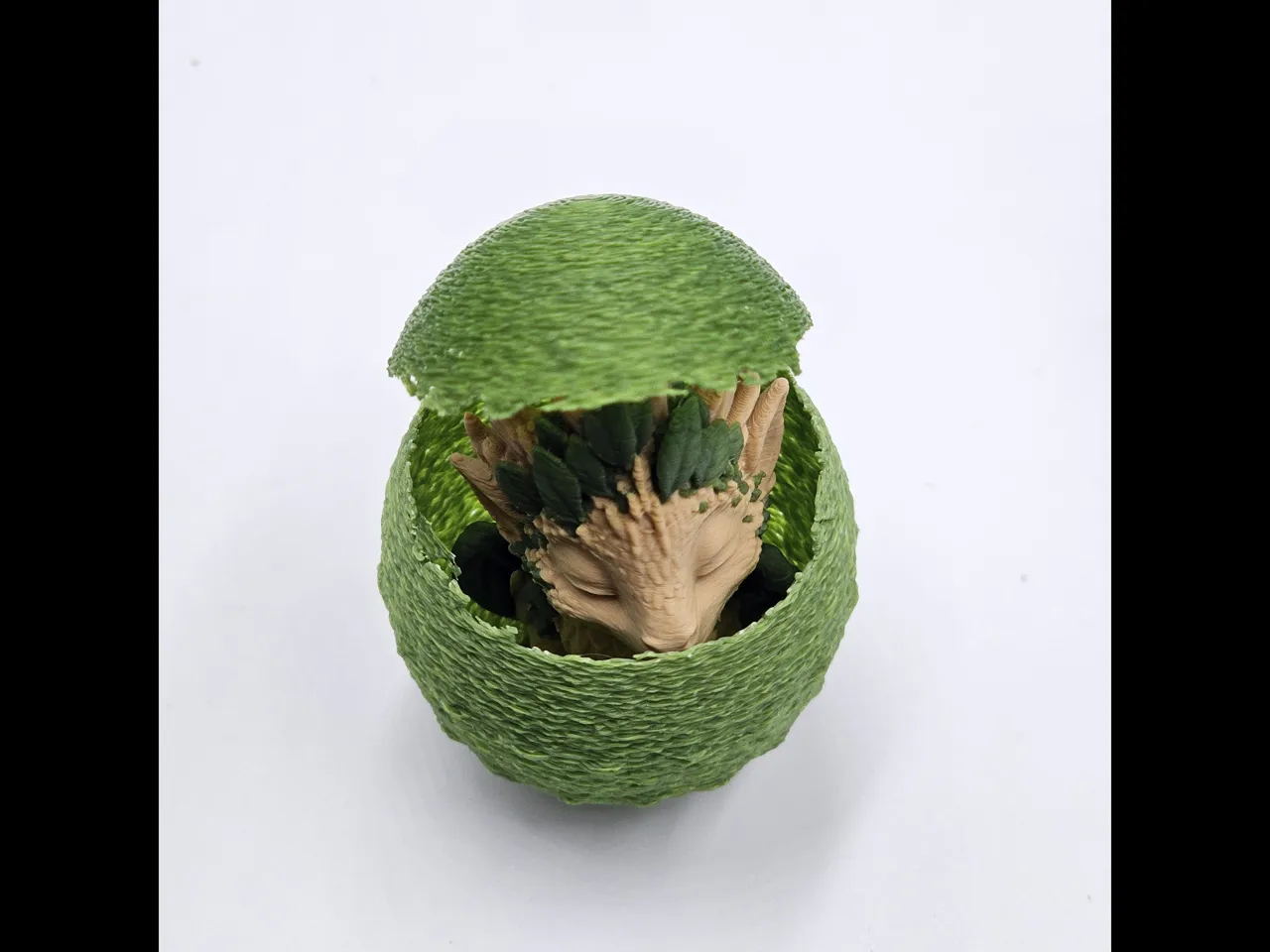 Dragon - Egg - Grovey view 3