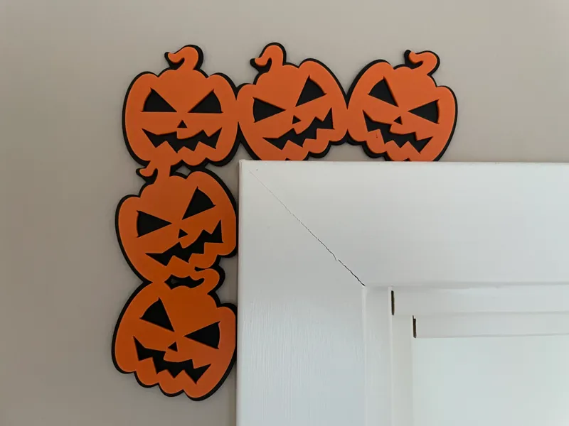 pumpkin door hanger