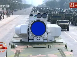 耗时26年打印制作的93阅兵激光武器