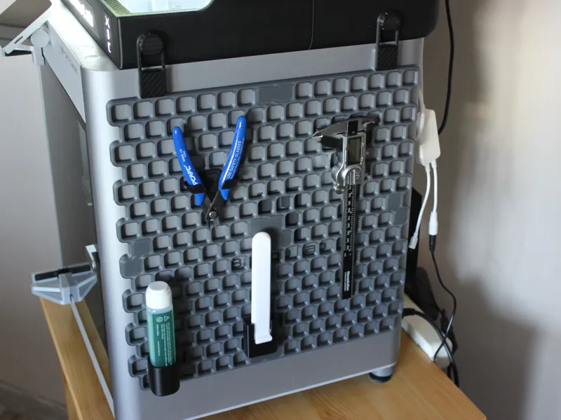 Tool support for side panel