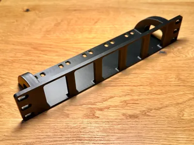 Cable Management for 10" Rack rear