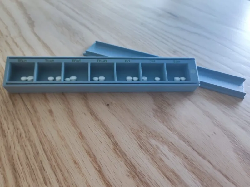 Weekly Pill Dispenser with Blister Pack Transfer