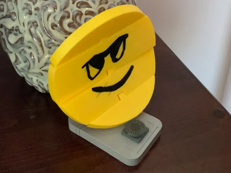 Customizable emoji