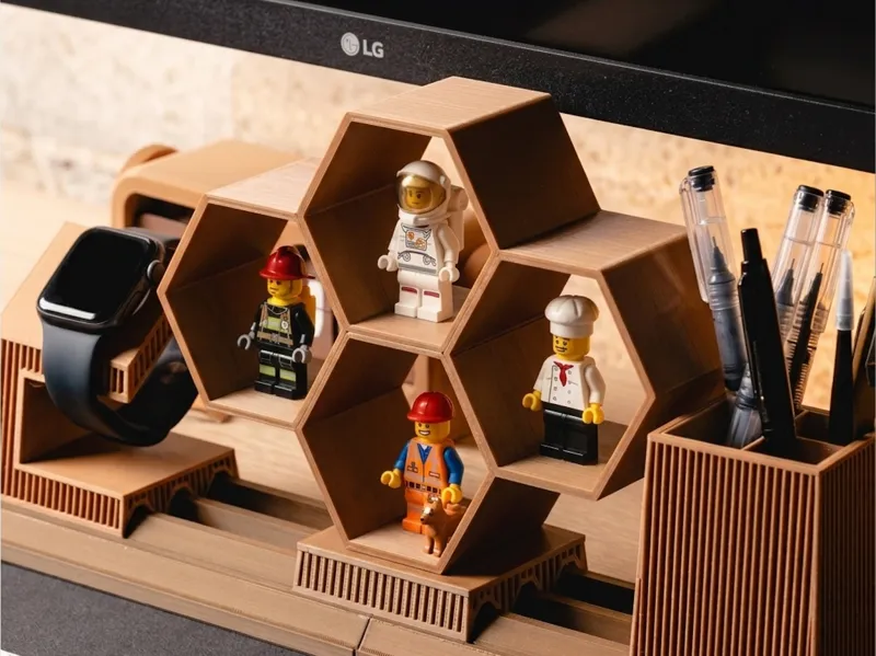 Moku - Modular Desk System - HoneycombDisplayStand