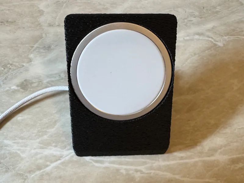 Square MagSafe Stand