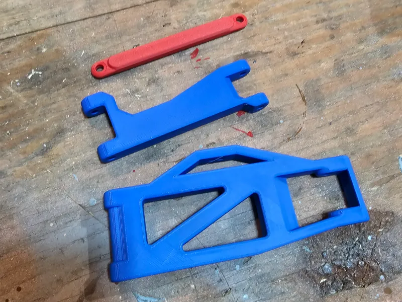 Wide Maxx compatible suspension arms