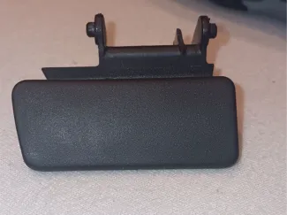 v70 2007 glove box handle