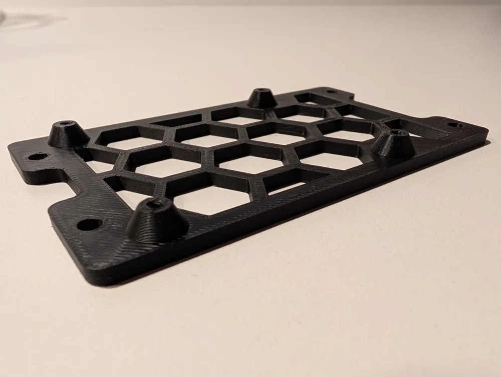 Mounting plate for Raspberry Pi 2,3,4,5 - Free 3D Print Model - MakerWorld