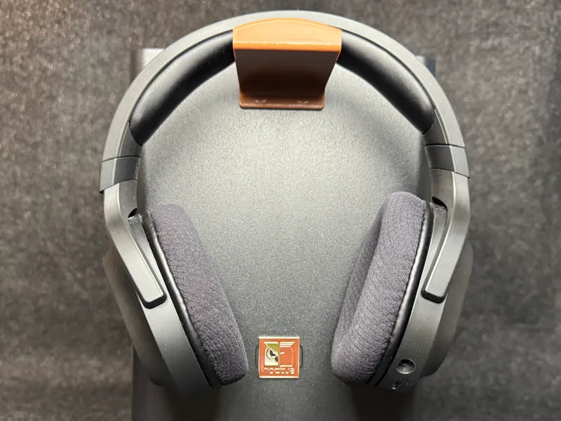 NR200 Magnetic Headphone Hanger
