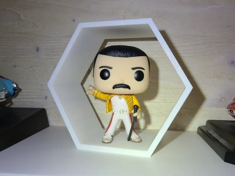 Etagère hexagonale murale pour figurines & déco