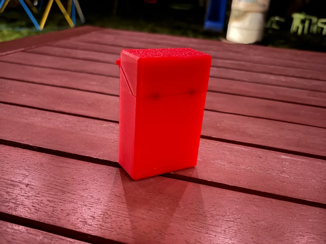 Cigarette box with magnetic closure - Free 3D Print Model - MakerWorld
