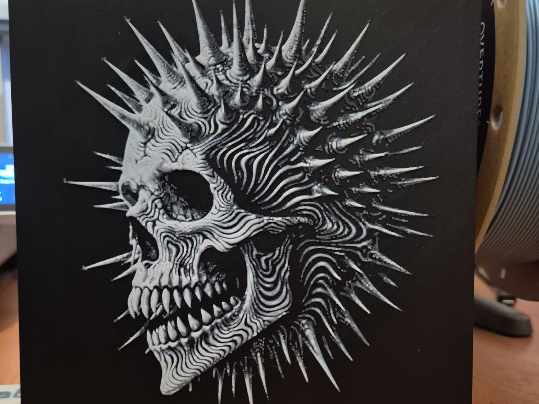 skull spike hueforge