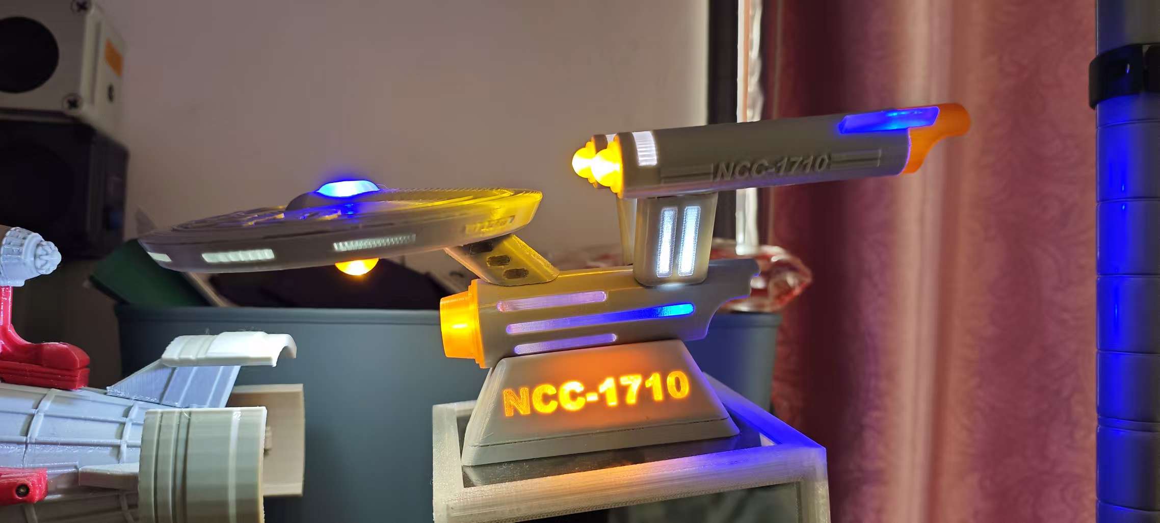 Miniatura 2 do modelo 3D 星际迷航 复刻企业号NCC-1701飞船