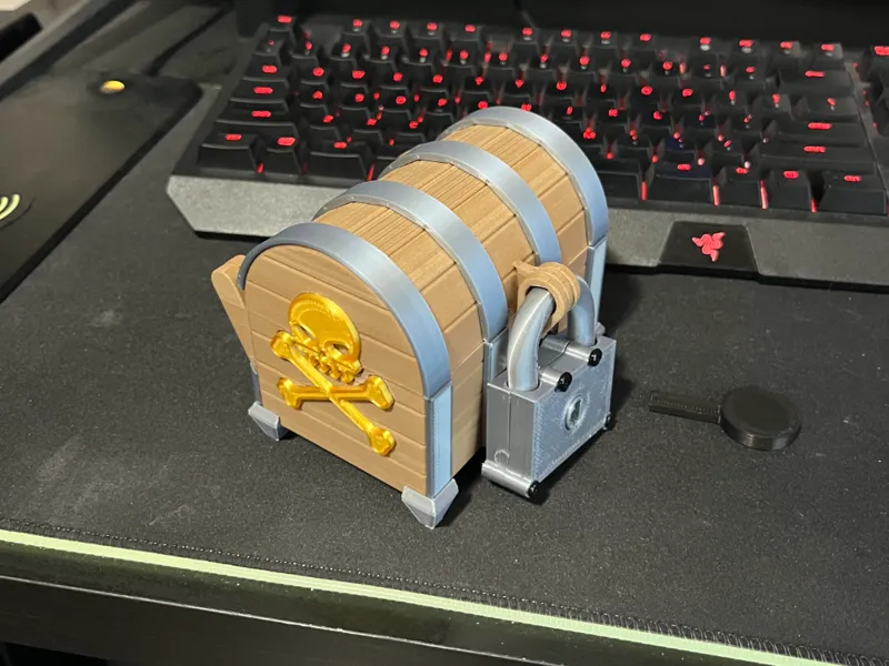 Liar's Dice Chest
