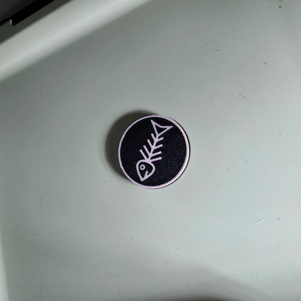 Recycle Symbol IKEA Kitchen Bin Universal Design By T giovanzana recycle-symbol-ikea-kitchen-bin-universal-design-by-t-giovanzana