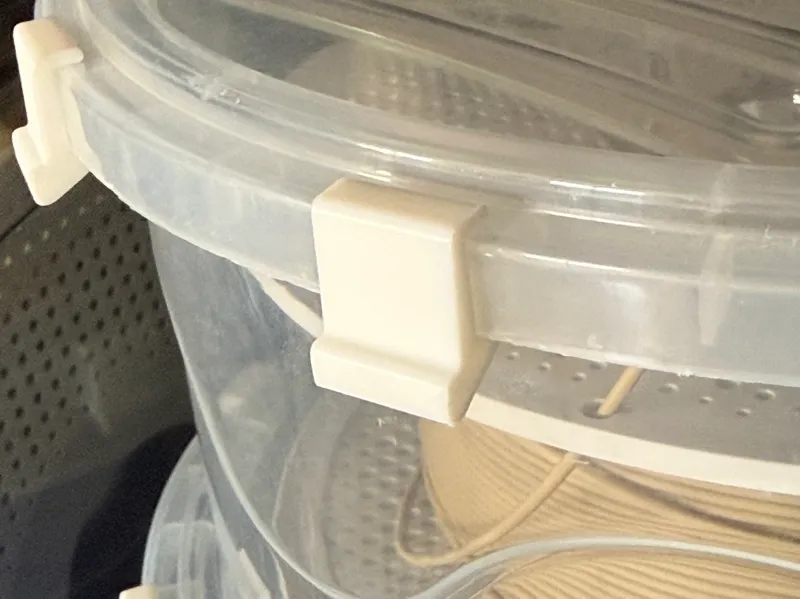 Clamp for the filament box