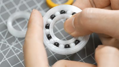 Smooth and comfortable 20-ball full bearing