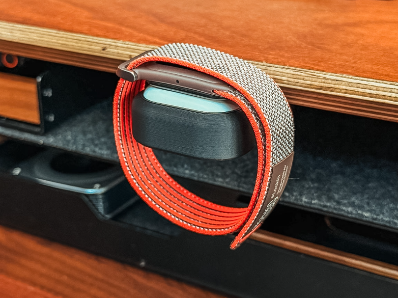 Fitbit Air Charging Dock Under Desk Mount