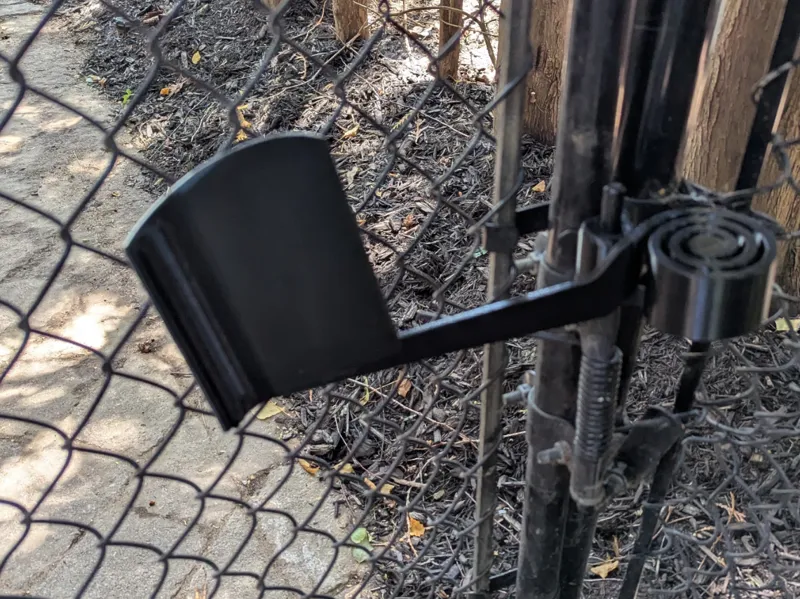 Gate Closer - spring helper