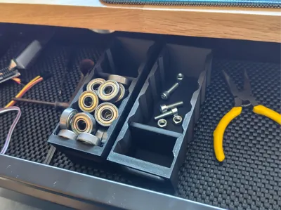 Hobbyist Organising containers / trays