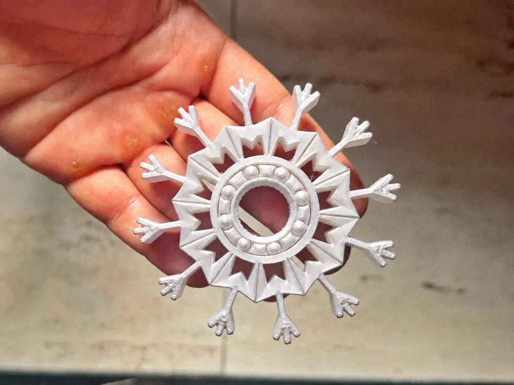 Snowflake Pattern Design Snowflake Fidget Spinner - Free 3D Print Model - MakerWorld