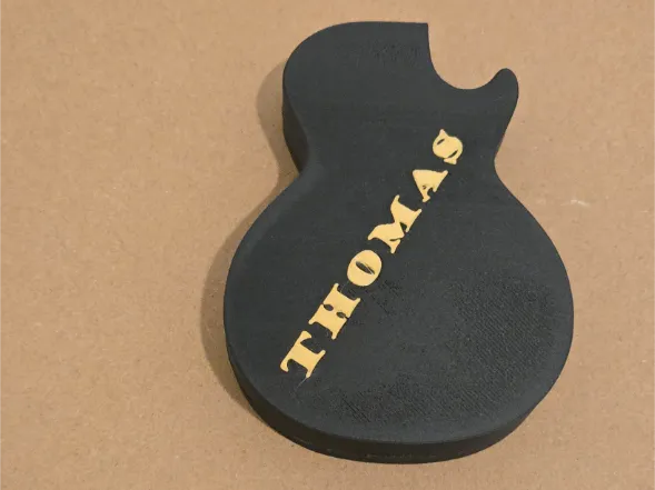 boitier guitare médiator