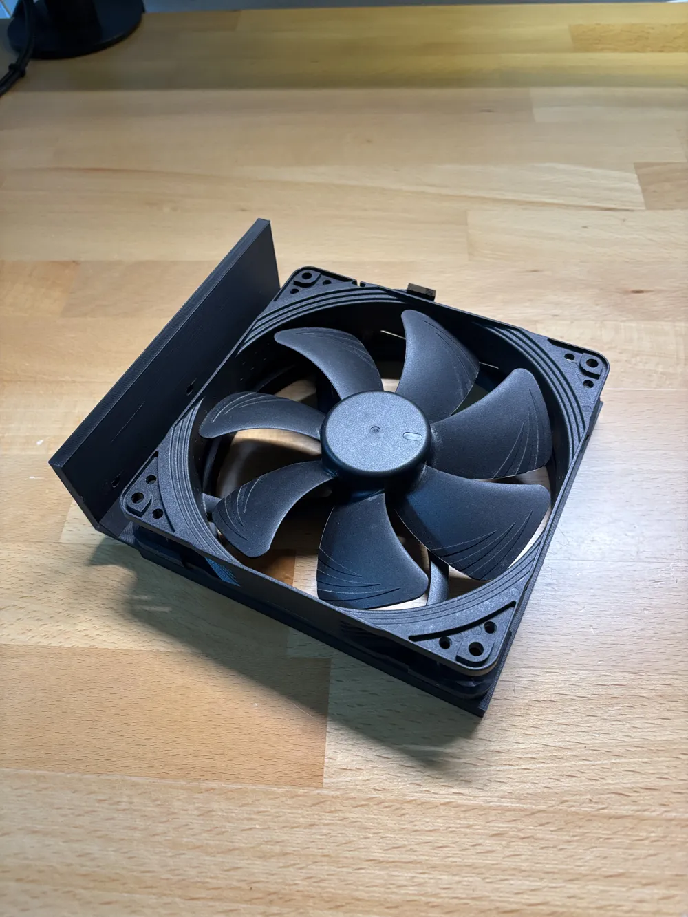 NR200P 140mm Fan for Side Panel by zubari MakerWorld: Download Free 3D ...