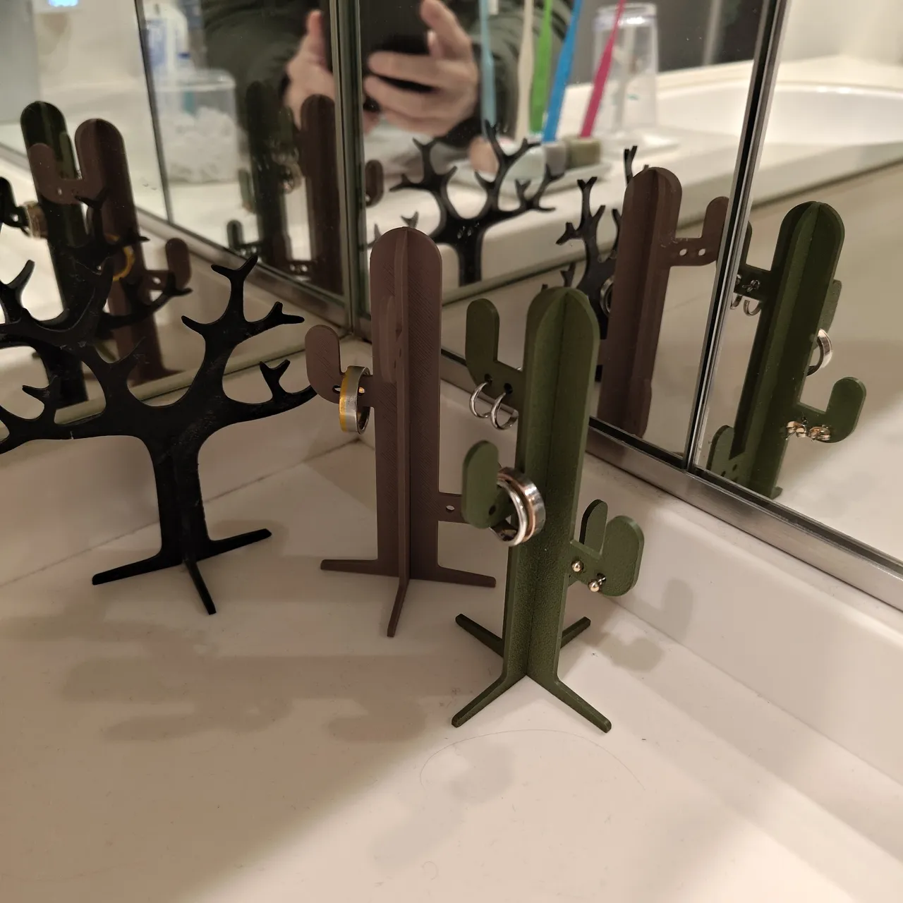 Cactus Ring & Earring Stand view 3