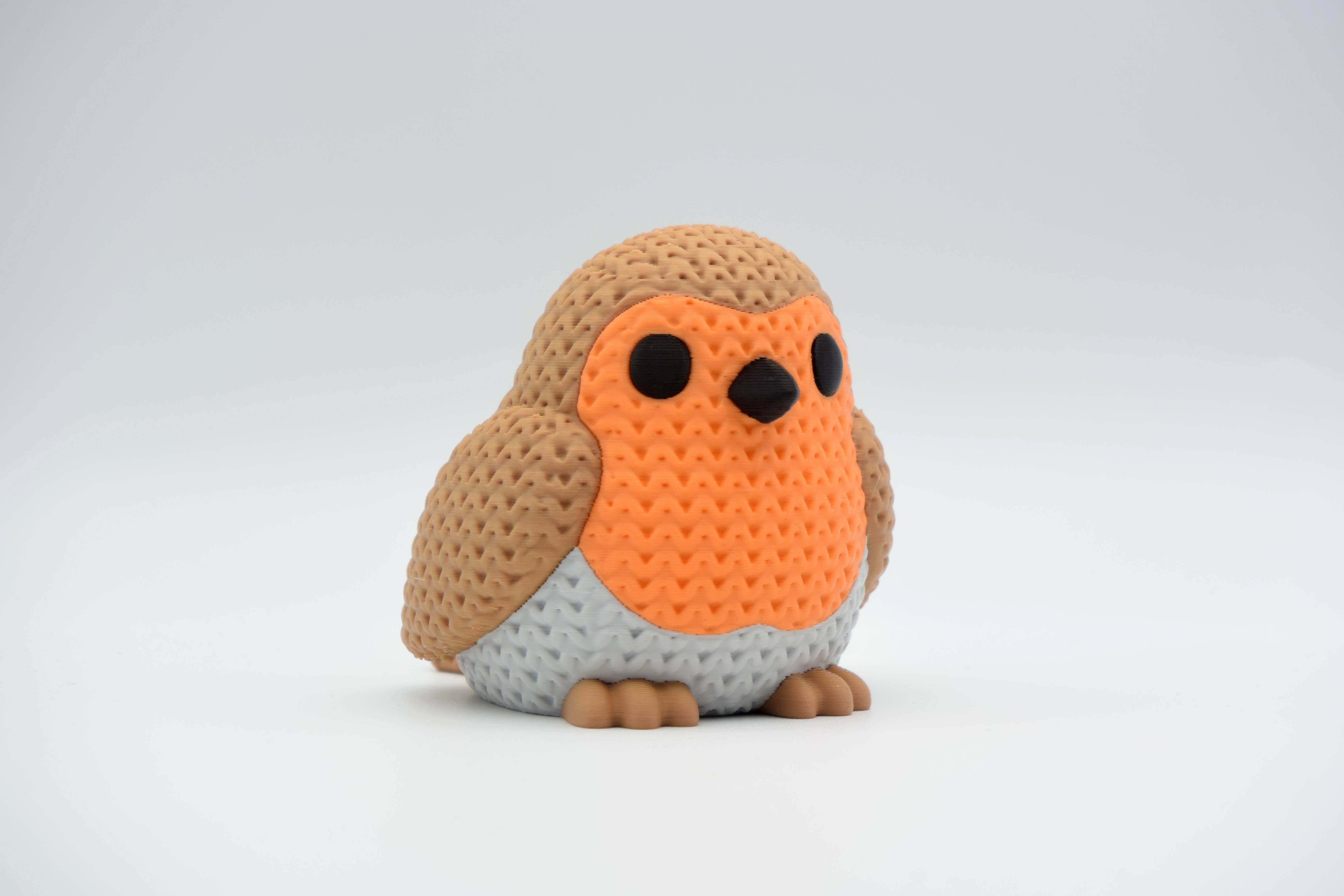 Miniatura 2 do modelo 3D Knitted Robin Bird