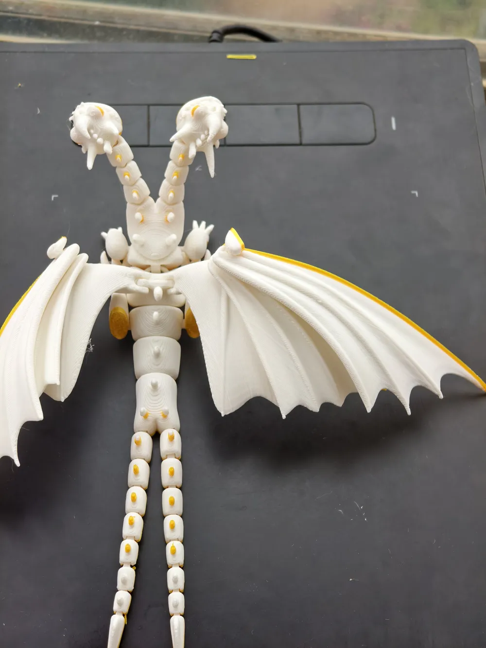 Spezielles Design, zweiköpfige Drachenfigur, dekoratives Sammlerstück