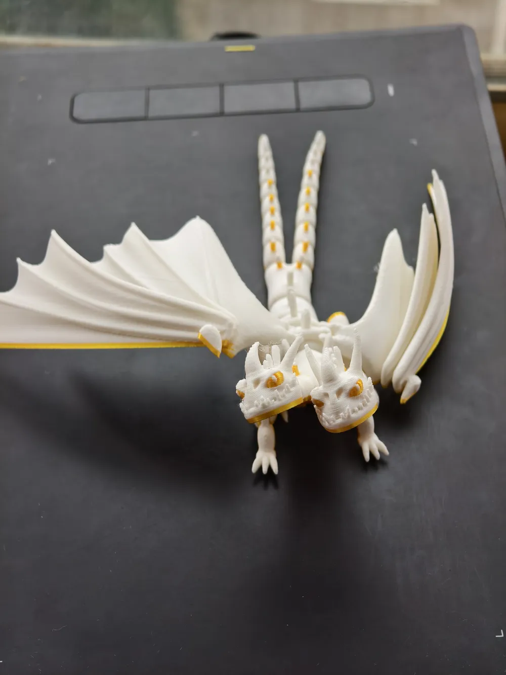 Spezielles Design, zweiköpfige Drachenfigur, dekoratives Sammlerstück