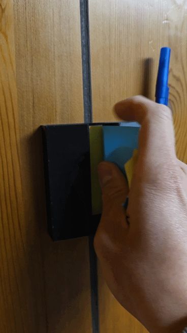 Sticky note and Pen Holder - 75x75mm or 3" pads