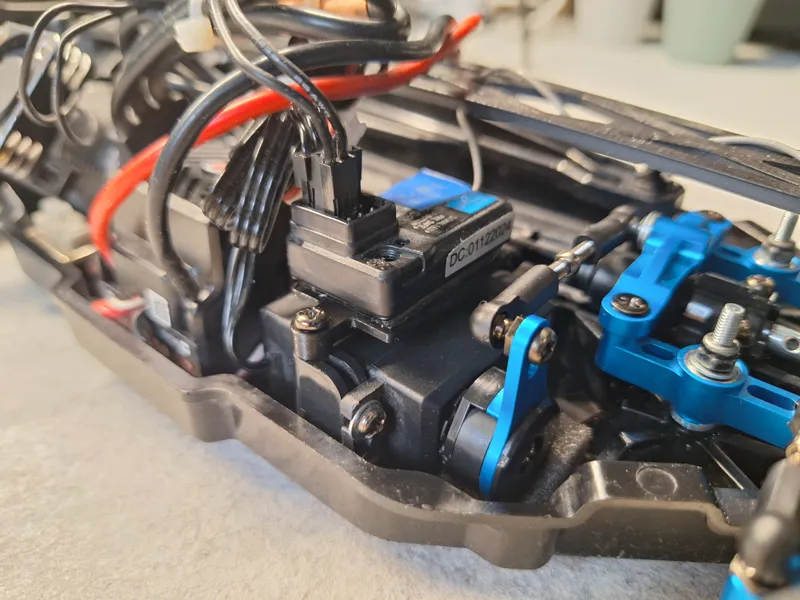 TT02 Receiver Mounting Bracket