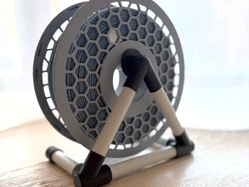 Spool holder made with electric pipe