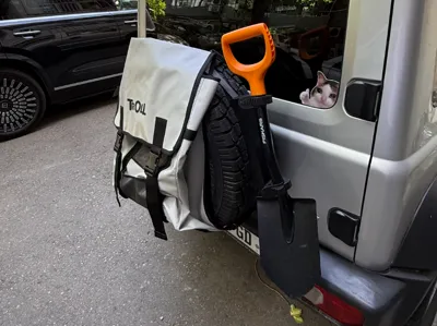Shovel/Axe Mount for Spare Tire (Jimny)