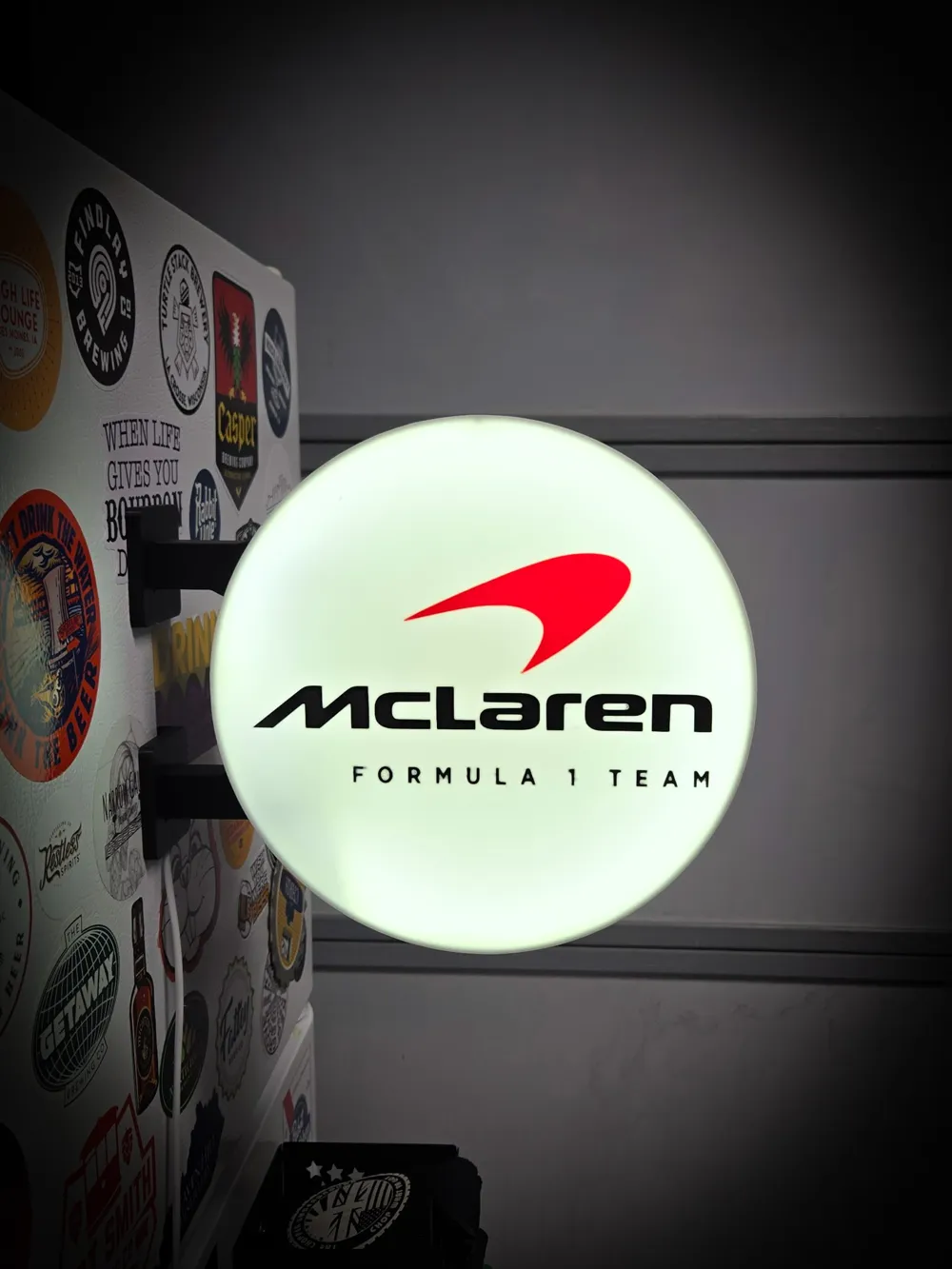 Round Model Designs MCLAREN F1 ~ 2-Sided Round Lightbox - Free 3D Print Model - MakerWorld
