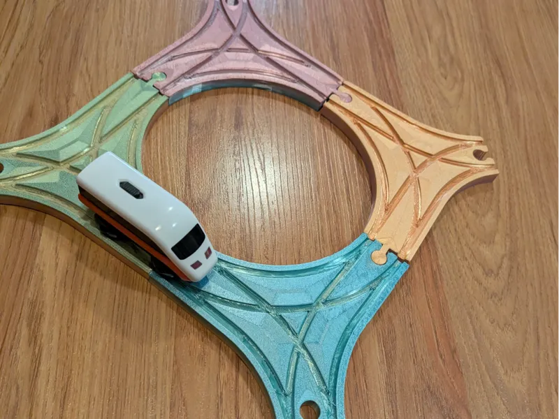Brio Compatible Roundabout (4 pieces)