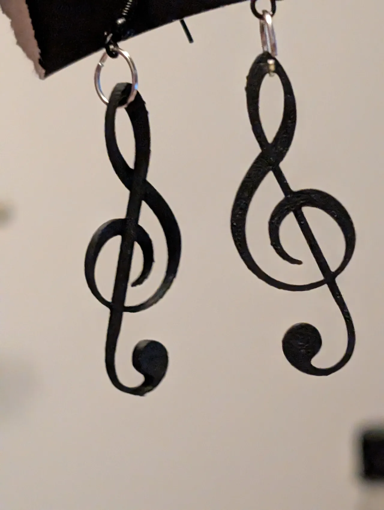 Elegant Clef Drop Earrings view 4