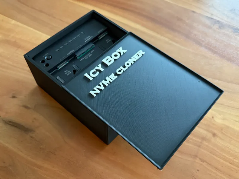 Icy Box NVME cloner storage case