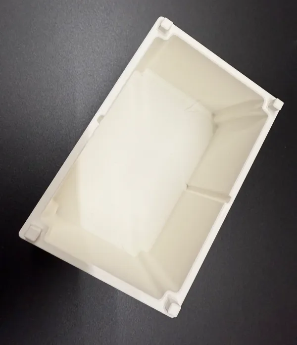 Petite boîte empilable